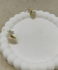 Alternative view of Taş Detaylı Çiçek Küpe Gold