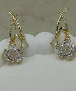 Taş Detaylı Çiçek Küpe Gold